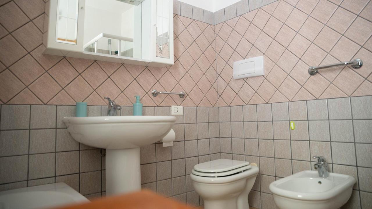 Appartamenti Melograno E Fico Loculi Exterior foto