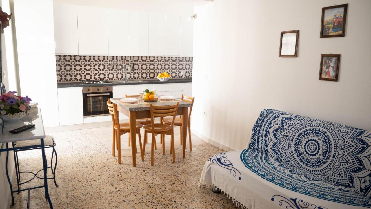 Appartamenti Melograno E Fico Loculi Exterior foto