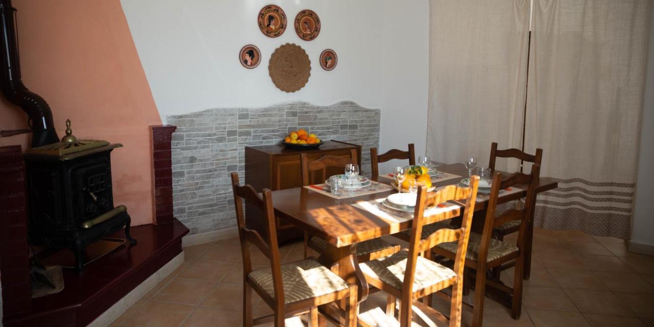 Appartamenti Melograno E Fico Loculi Exterior foto