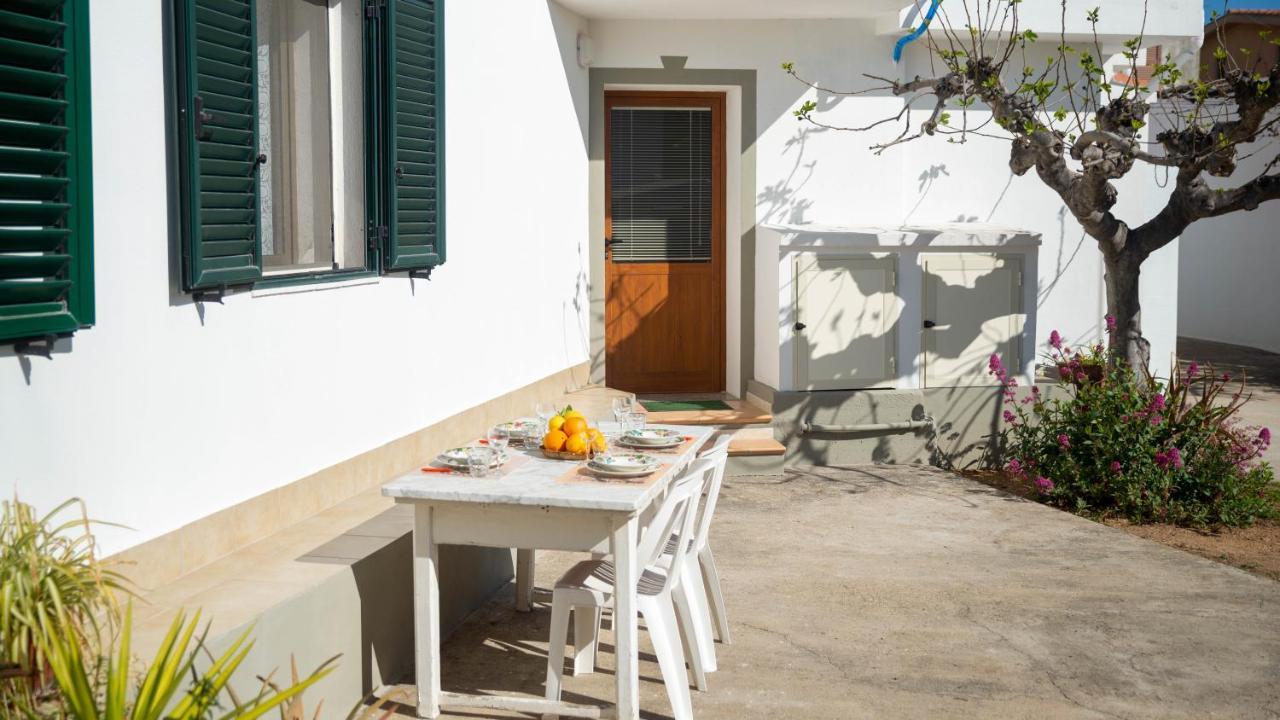 Appartamenti Melograno E Fico Loculi Exterior foto