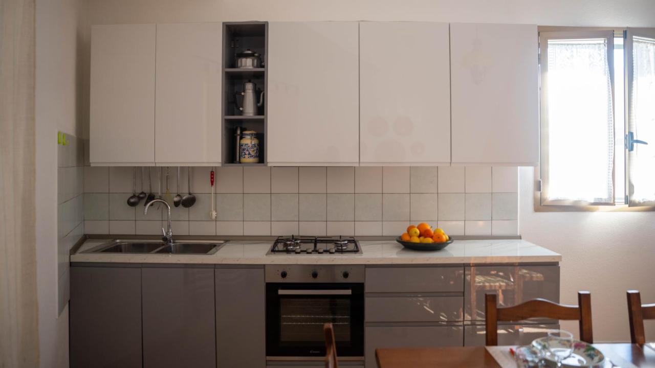 Appartamenti Melograno E Fico Loculi Exterior foto